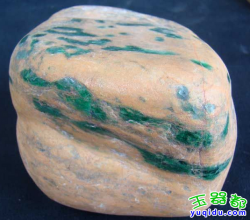 从鉴别与去皮方面认识赌石与原石